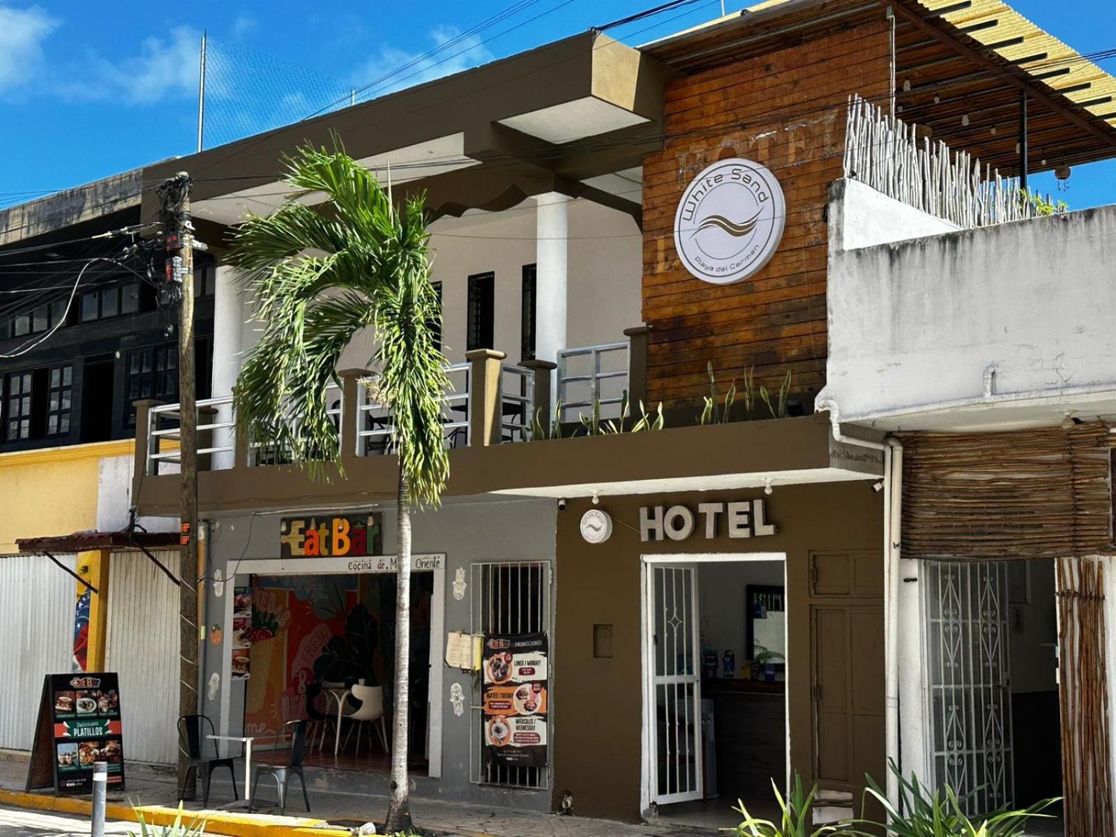 Hotel White Playa